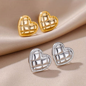 Vintage Heart Earrings - Gold